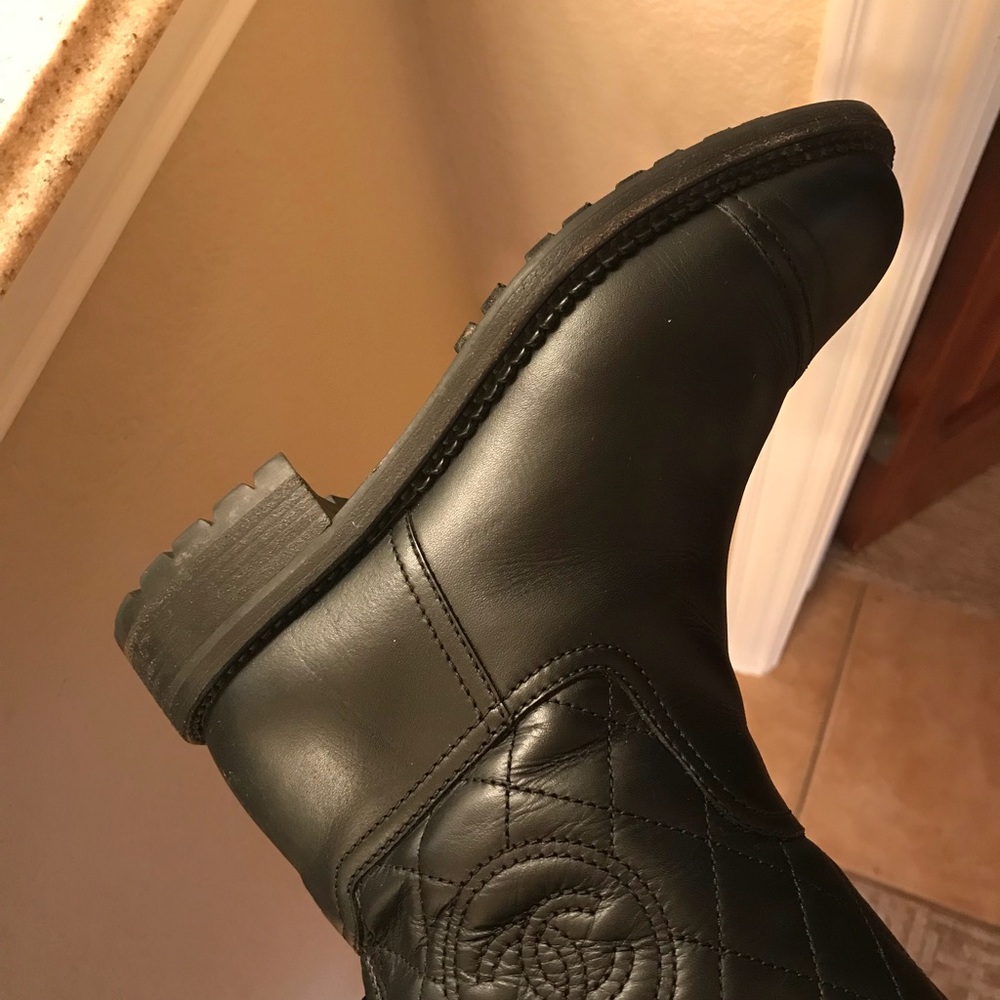 Chanel boots fur inside - Picture 7 of 8